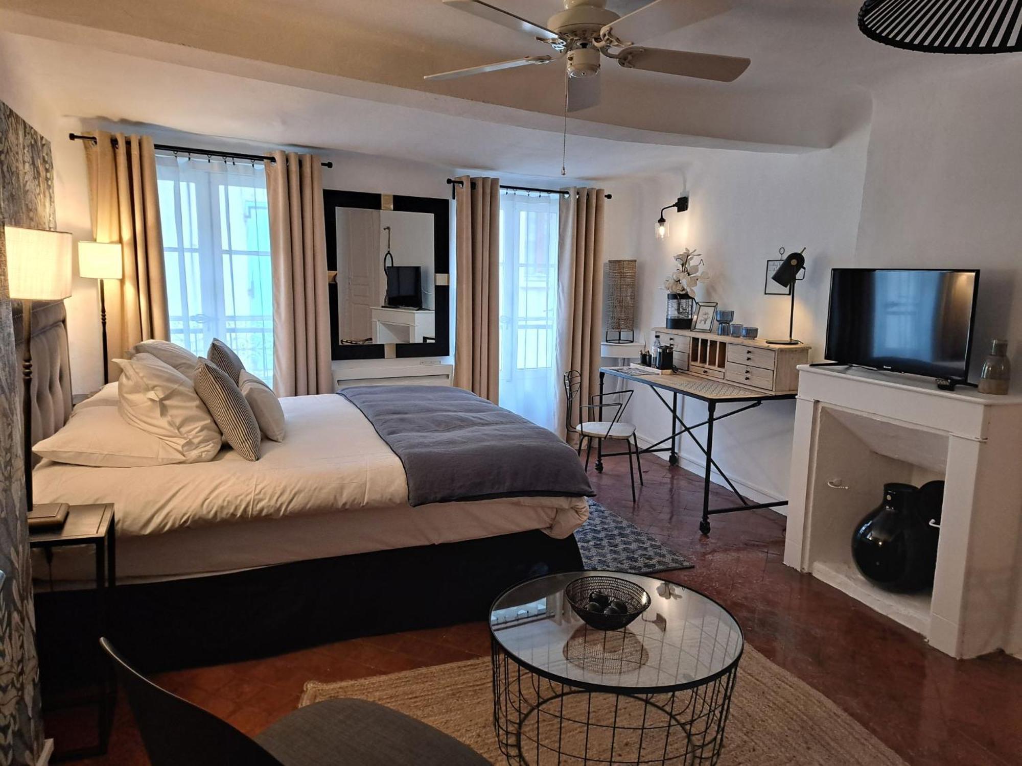 Hotel Le Patio De Sophie ซิสเตรง ห้อง รูปภาพ