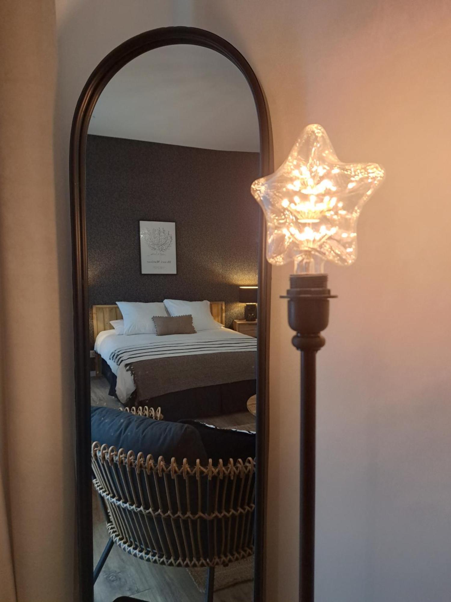 Hotel Le Patio De Sophie ซิสเตรง ห้อง รูปภาพ